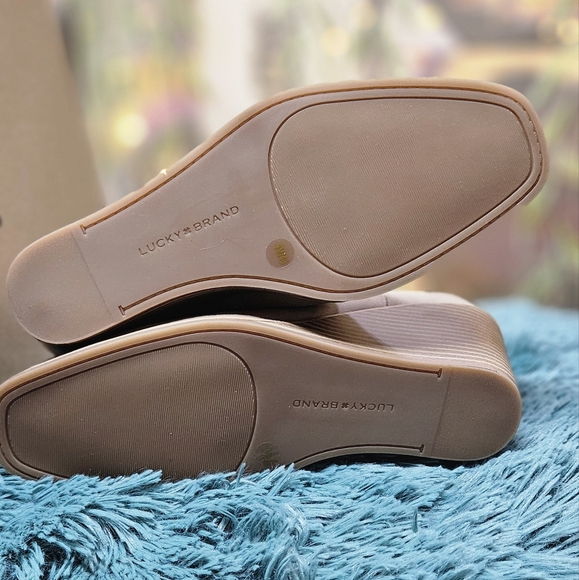 Lucky Brand Wedged Bootie - Picture 4 of 5